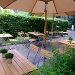 An Der Gruga Hotell