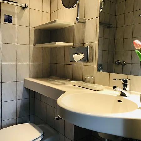 An Der Gruga Szálloda Essen